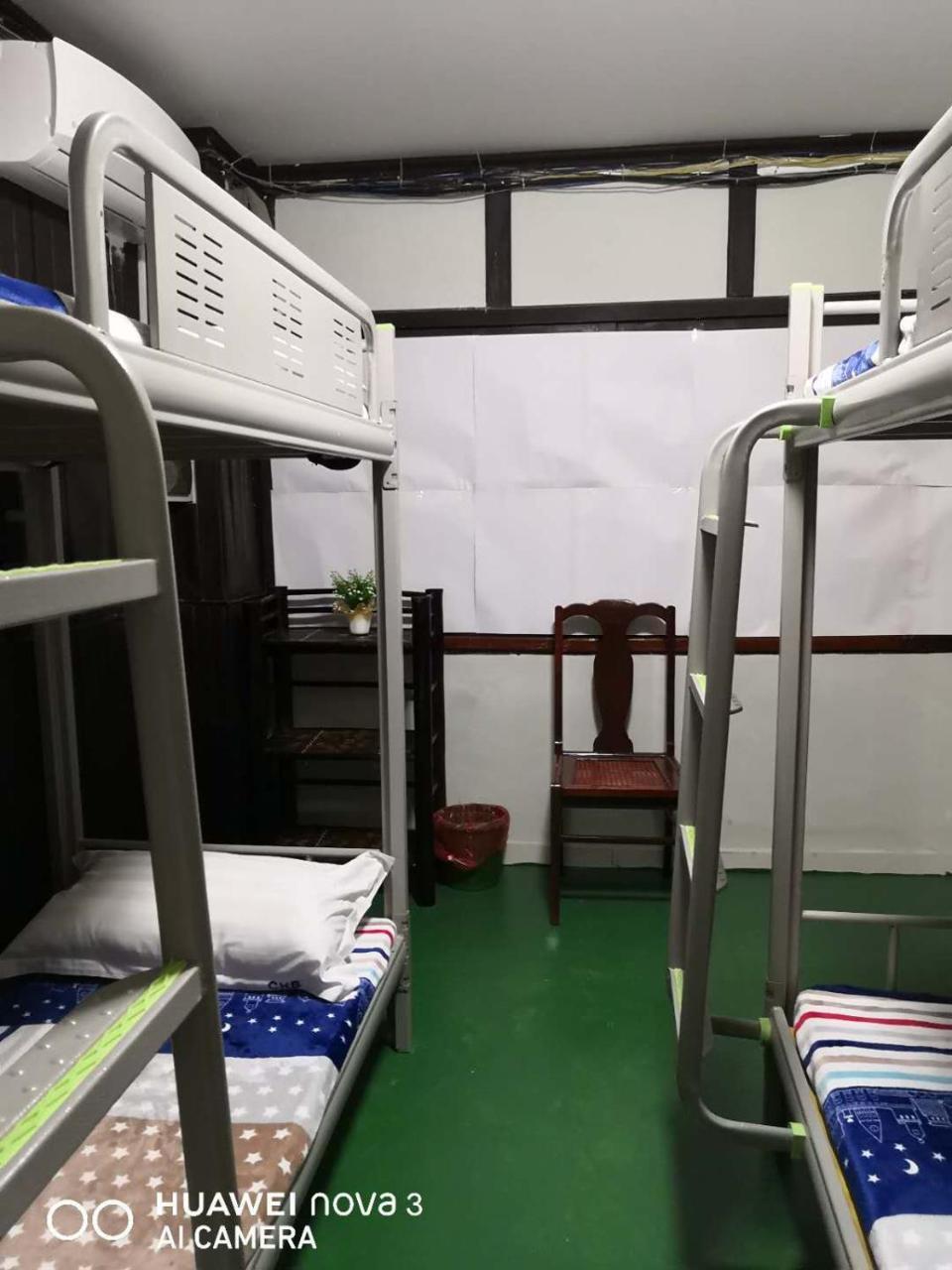 Central Vienna Hostel Vientiane Esterno foto
